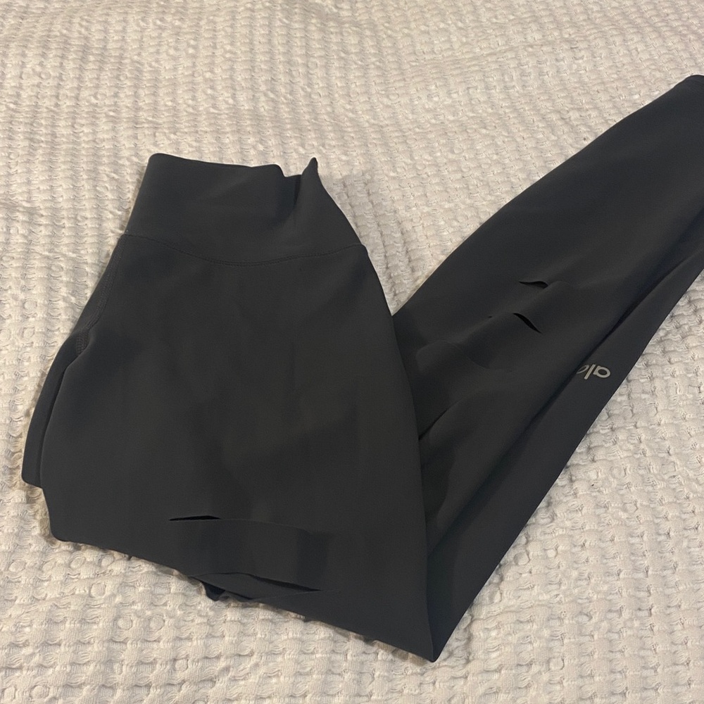 Alo  S like new leggings